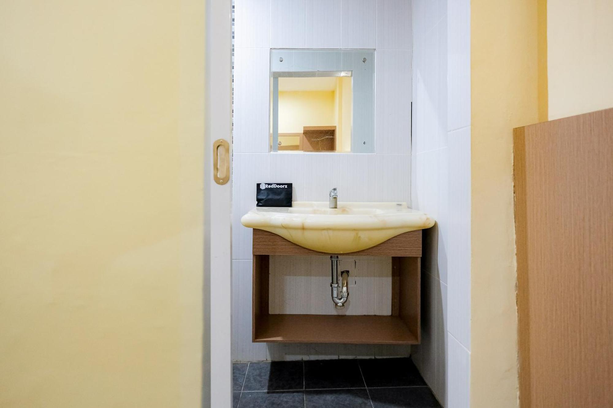 Reddoorz At Hotel Mayang Sari 1 Jambi Zewnętrze zdjęcie