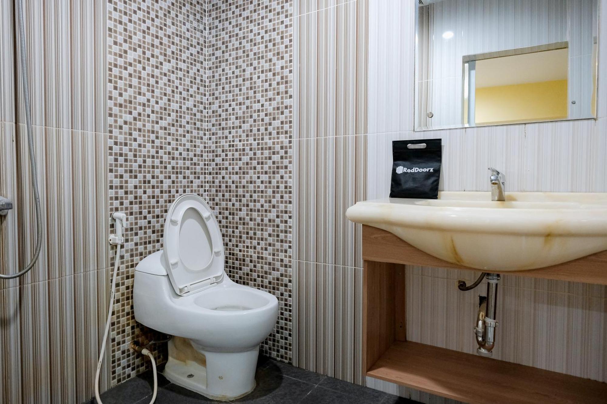Reddoorz At Hotel Mayang Sari 1 Jambi Zewnętrze zdjęcie